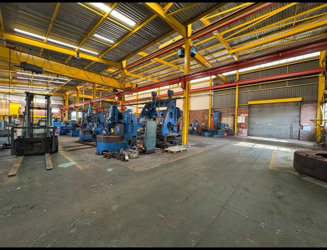 2,299M² WAREHOUSE TO LET IN ROBERTVILLE